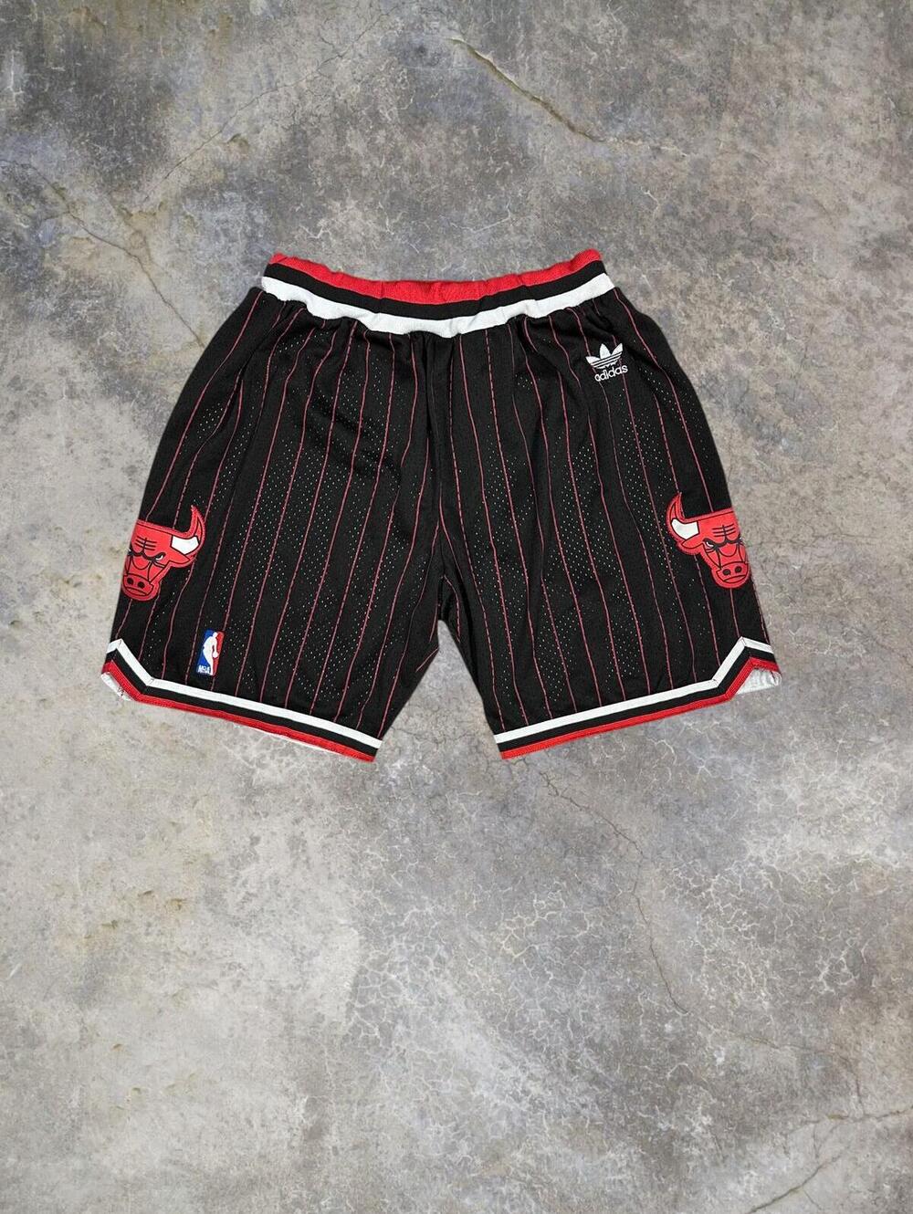VTG Chicago Bulls Adidas Basketball Mesh Shorts Player Issued Sz S